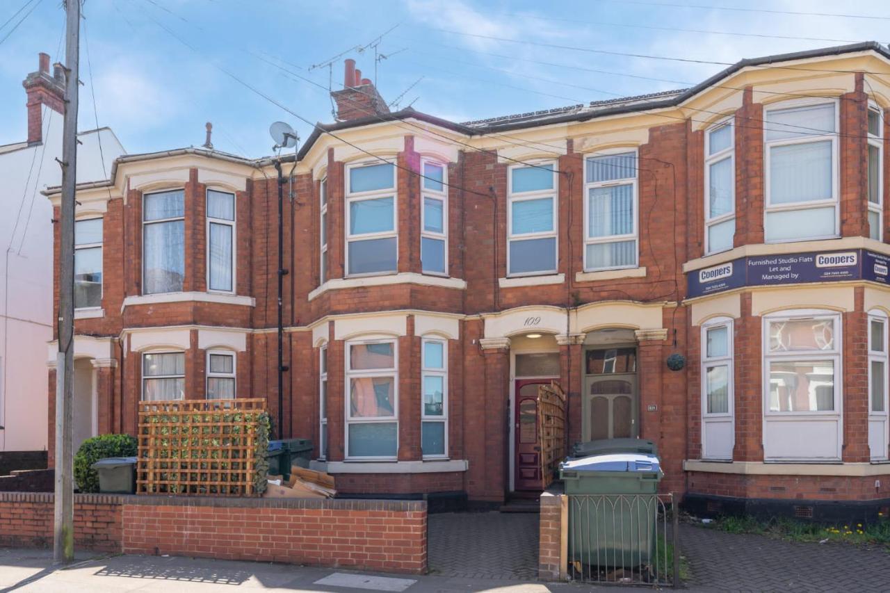 Superb One Bedroom Apartment In Coventry Cv1 *New* Εξωτερικό φωτογραφία